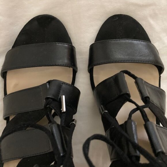 Nine West Artliff Black 4" Leather Heels with Zipper Back and Lace Up  Size 8.5 - Picture 4 of 8